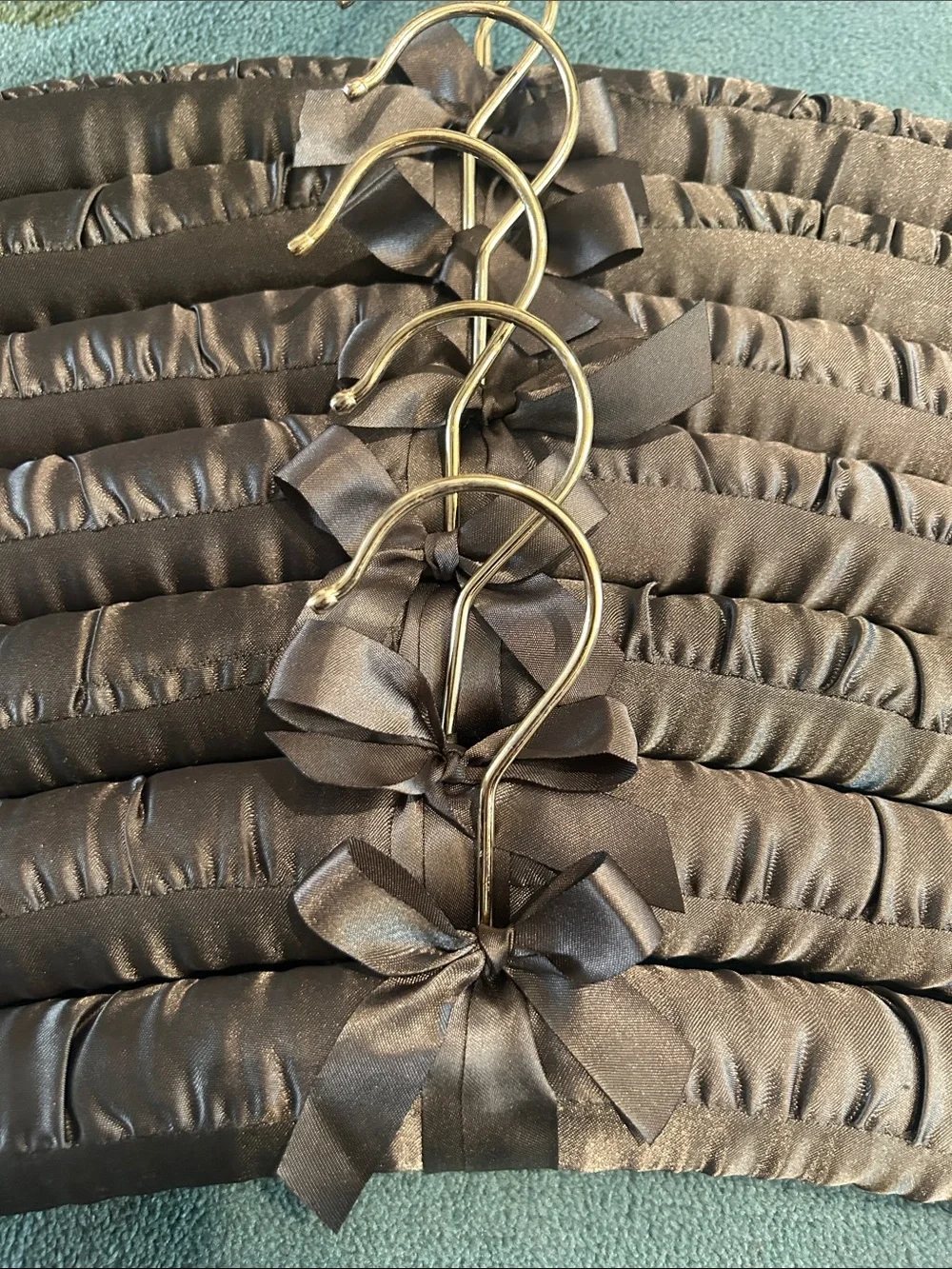 Green Satin Padded Closet Hangers with Bow - Set of 7